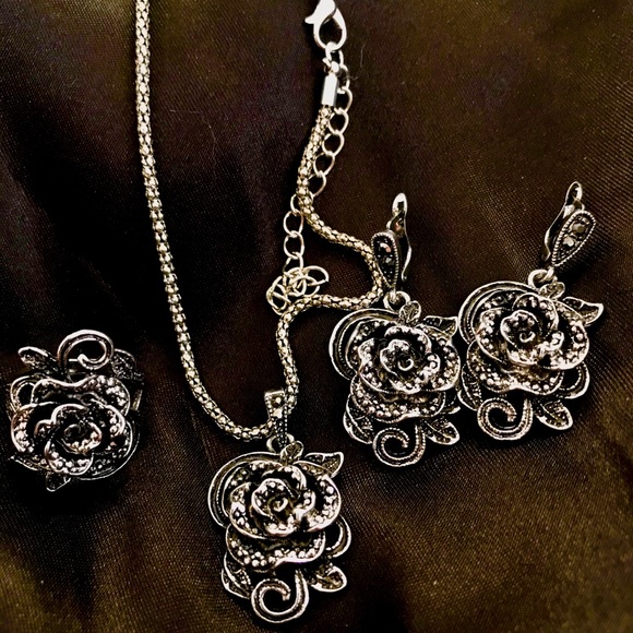 Striking sterling silver 3 piece set. - Picture 1 of 4